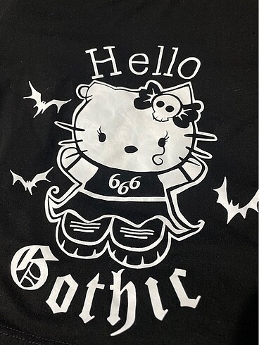Diğer Hello Gothic Crop