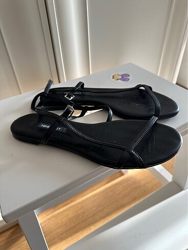 37 Beden siyah Renk Nine west sandalet