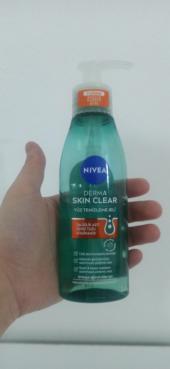 Nivea Derma Skin Clear Sivilce Karşıtı Yüz Temizleme Jeli 150 ml - Görsel 2