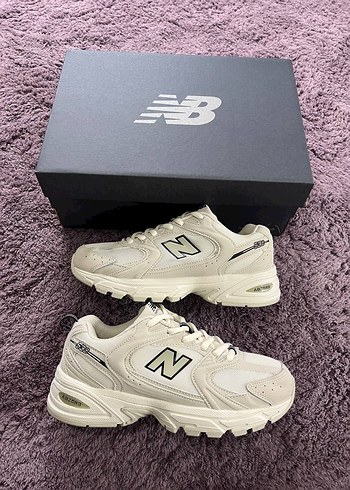 New Balance 530 Moonbeam Sea Salt