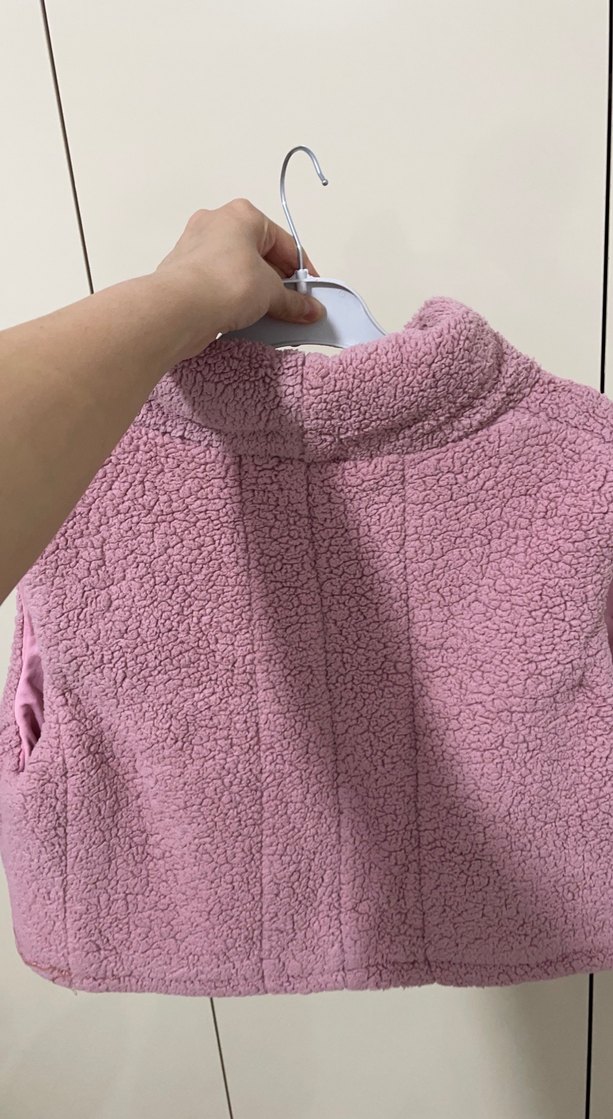 Peluş yünlü crop yelek - Görsel 5