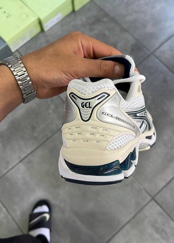 Asics Asics Kayano white