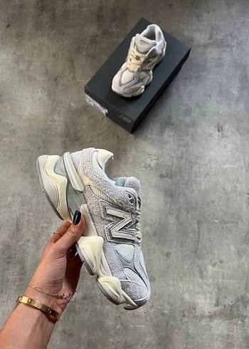 New Balance 9060 Quartz Grey