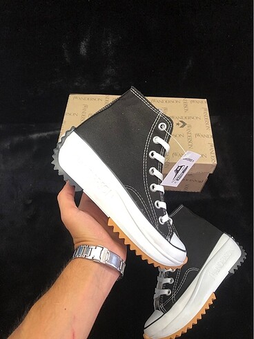 37 Beden siyah Renk Converse