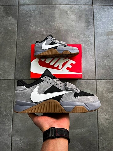 Travis Scott Cut The Check Grey