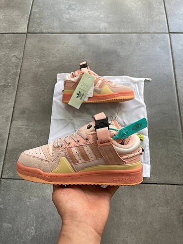 40 Beden ADIDAS FORUM BAD BUNNY