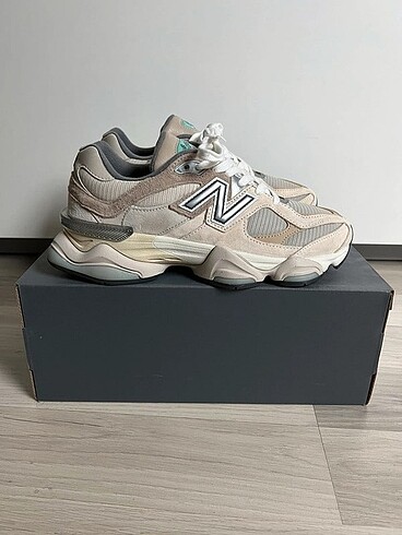 New Balance New Balance 9060 Rain Cloud