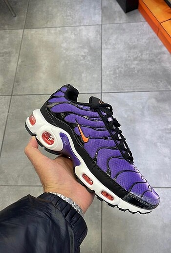 Nike Air Tn purple