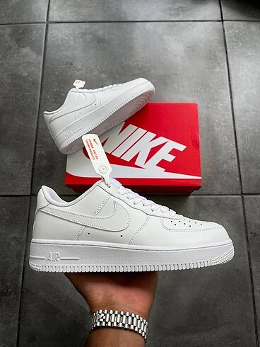 Air Force 1 Low White