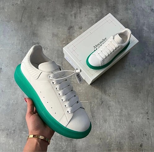 Alexander McQueen ALEXANDER MCQUUEN