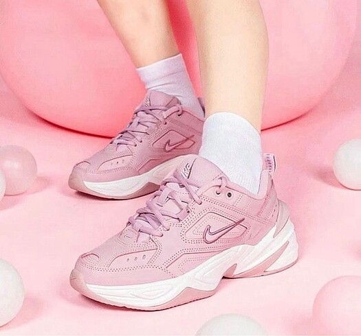 Nike Tekno Pink