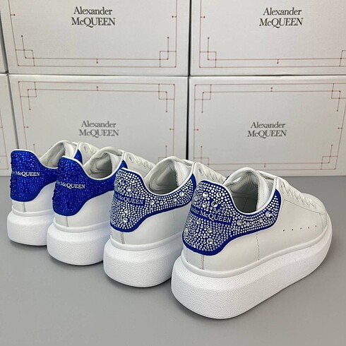 39 Beden Alexander McQueen