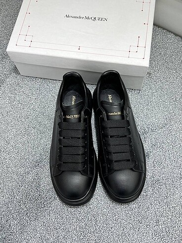 36 Beden siyah Renk Alexander McQueen Black