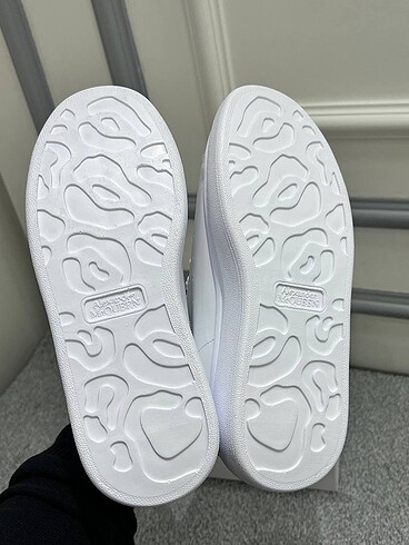 37 Beden mavi Renk Alexander McQueen White Blue