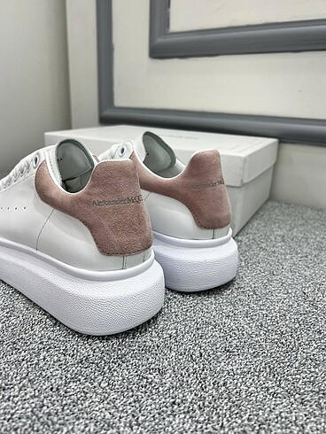 36 Beden pembe Renk Alexander McQueen White Pink
