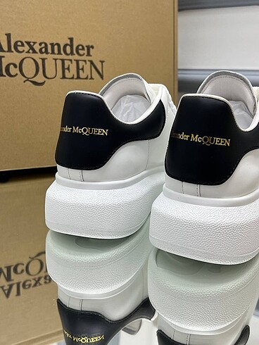 43 Beden beyaz Renk Alexander McQueen White Black