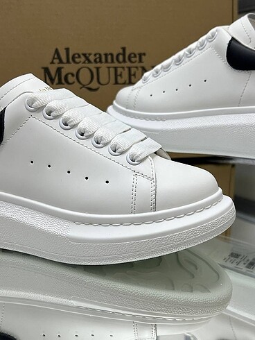 Alexander McQueen Alexander McQueen White Black