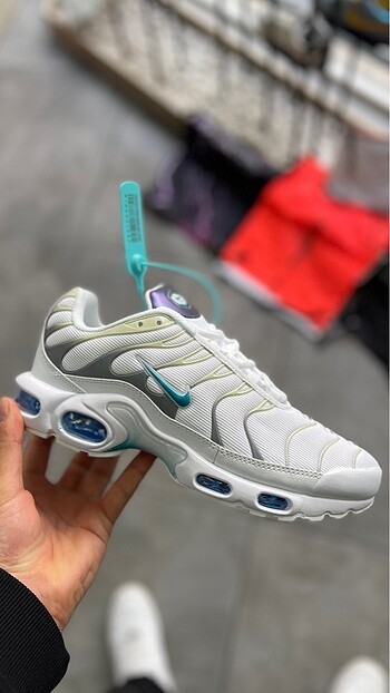 Air Max Plus Tn Sky Metalic Grey