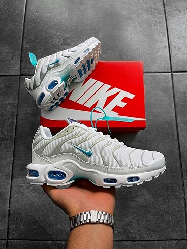 Nike Air Max Plus Tn Sky Metalic Grey