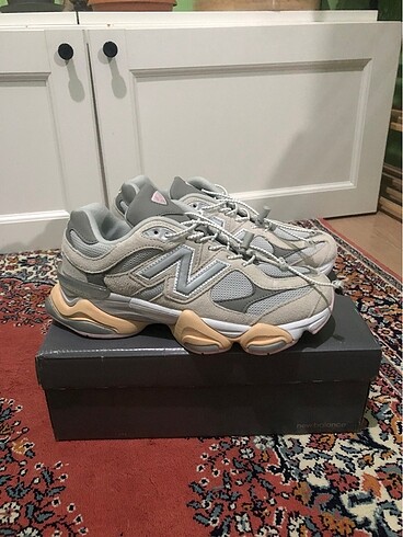 NEW BALANCE 9060 Grey Lilac