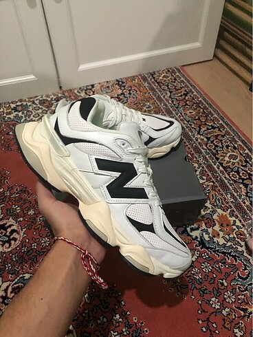 New Balance NEW BALANCE 9060 White Black