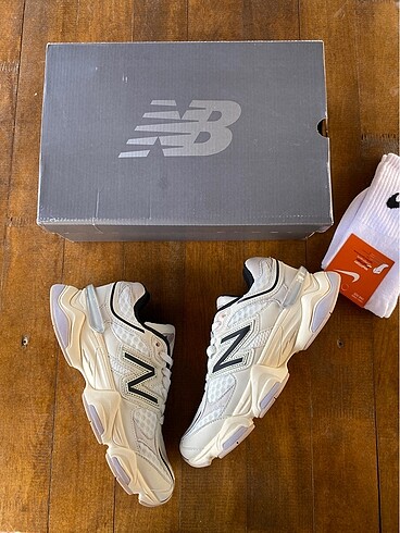 New Balance 9060 Turtledove