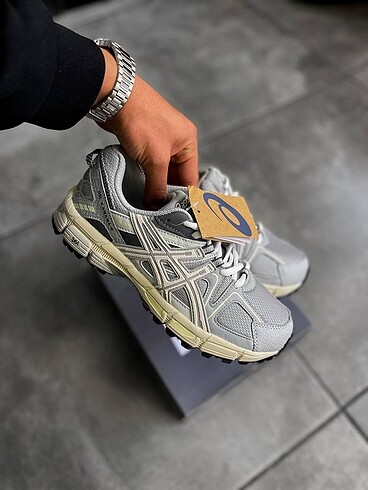 Asics Gel-Kahana 8 ?Light/Grey?