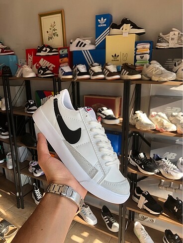 Nike Blazer Low White Black