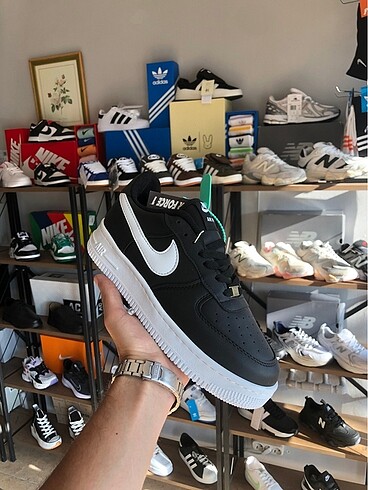 Nike Air Force 1 Siyah Beyaz