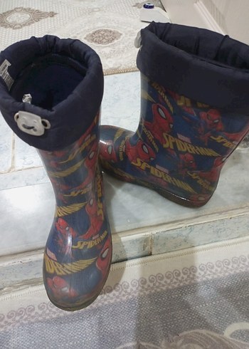 LC Waikiki Çocuk Spiderman Baskılı Lastik Bot