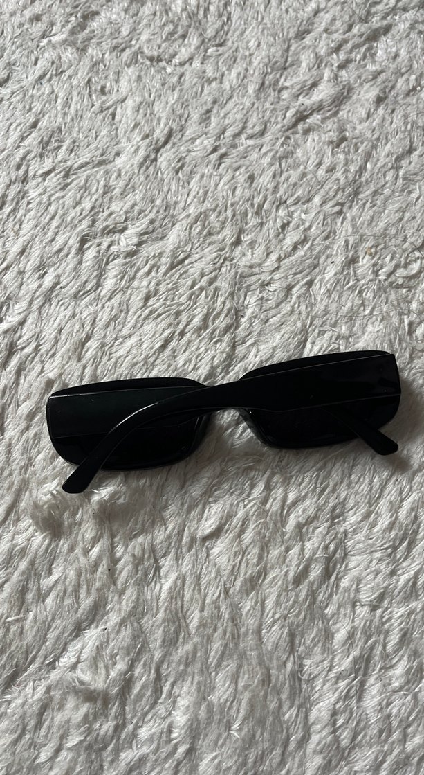Siyah Minimalist Kadın Gözlüğü - Görsel 2