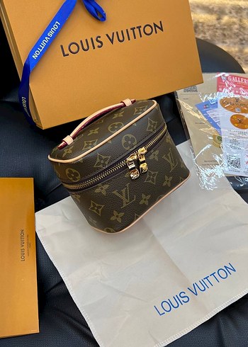 LOUIS VUITTON NICE NANO