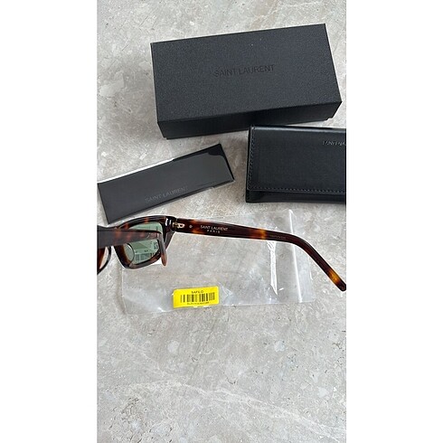 Yves Saint Laurent Ysl SUNGLASSES