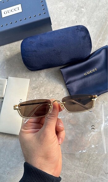 Gucci GUCCI SUNGLASSES GOLD