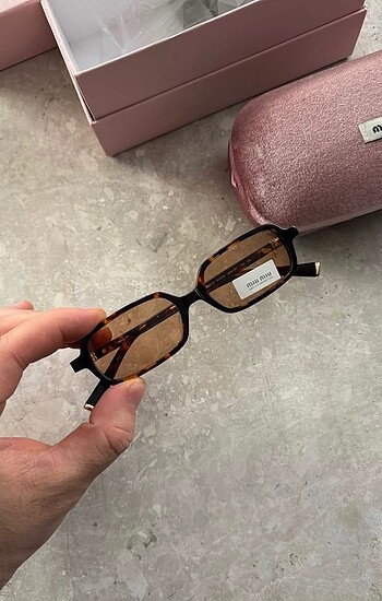 MIU MIU SUNGLASSES