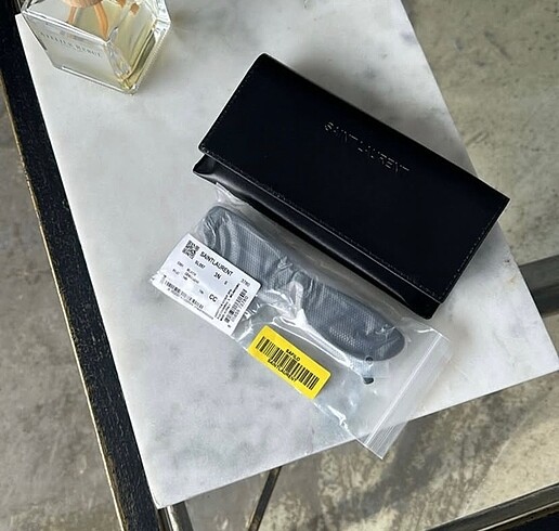 SAİNT LAURENT SUNGLASSES