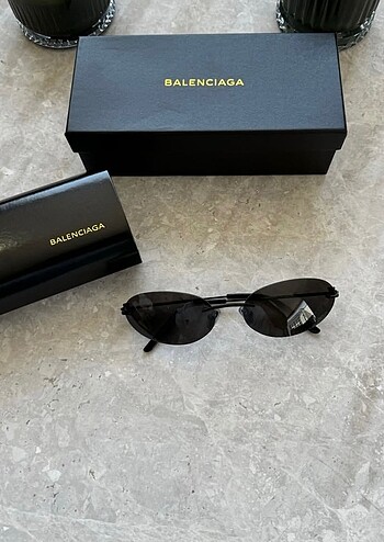 BALENCİAGA SUNGLASSES