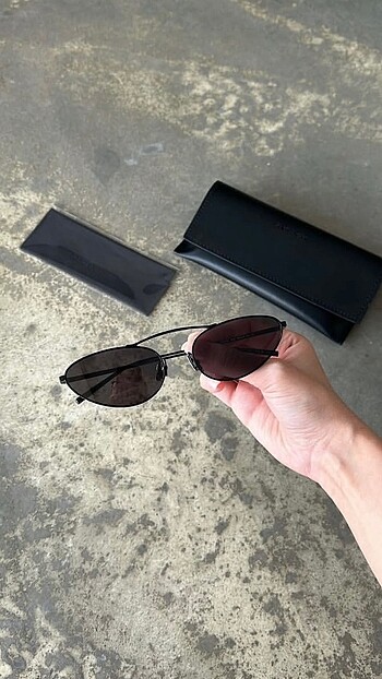 SAINT LAURENT SUNGLASSES