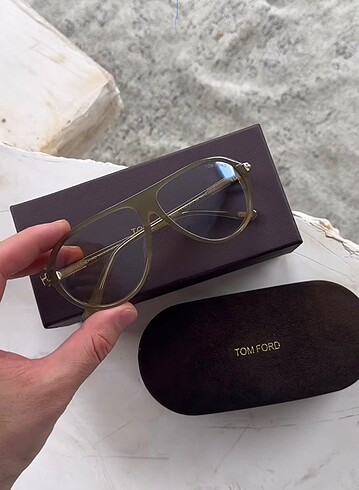  Beden TOM FORD SUNGLASSES