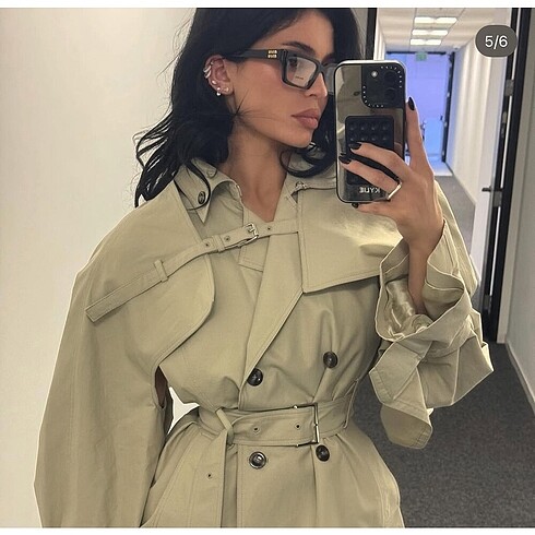 Beden MIU MIU SUNGLASSES