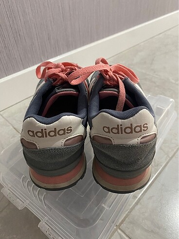 37 Beden Orijinal Adidas Ayakkabı