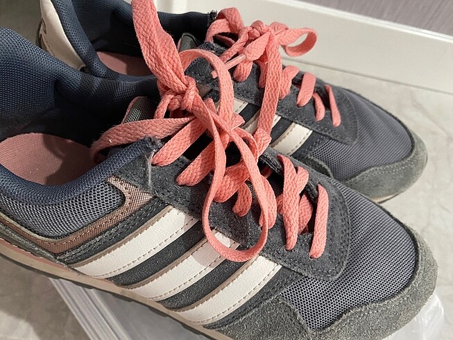 37 Beden gri Renk Orijinal Adidas Ayakkabı