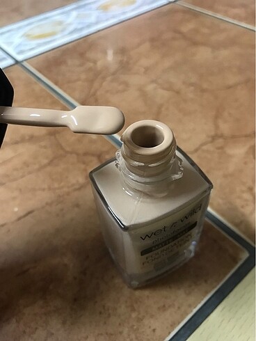 Beden Renk Wet n wild sıfır fondöten