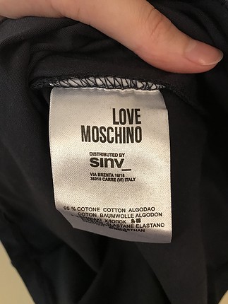 Moschino tshirt