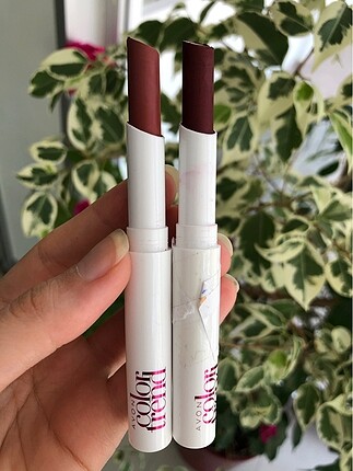 AVON colortrend ruj