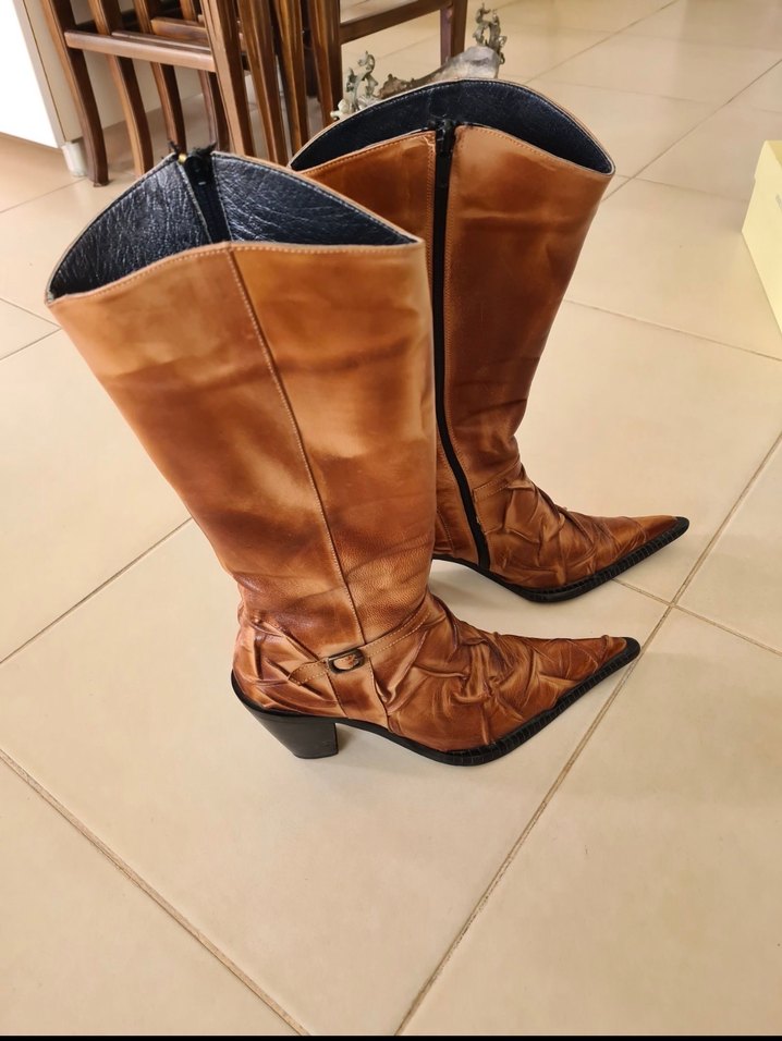 Kahverengi Deri Bayan Çizme - Görsel 3