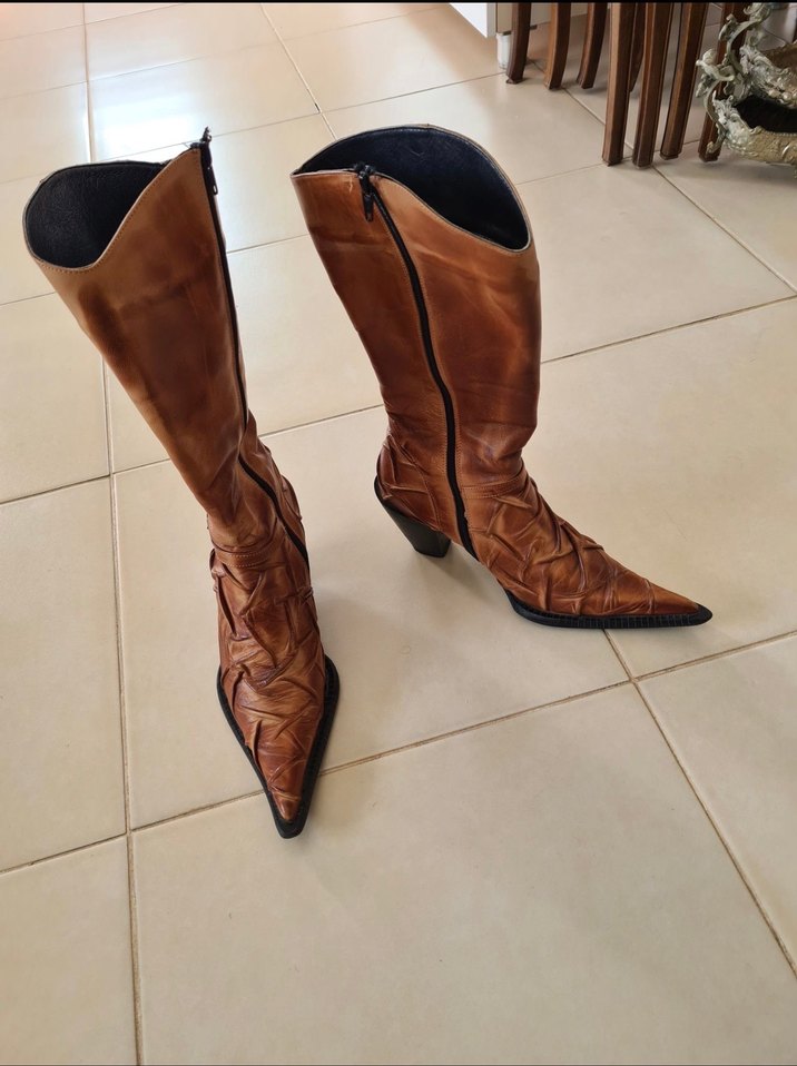 Kahverengi Deri Bayan Çizme - Görsel 2