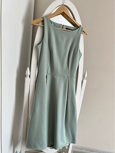 Mint yeşil midi elbise