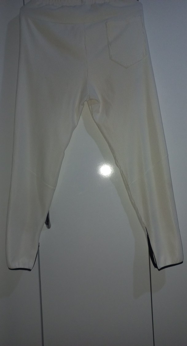 Kadın-Erkek Beyaz Dar Kesim Midi Kumaş Pantolon - Görsel 4