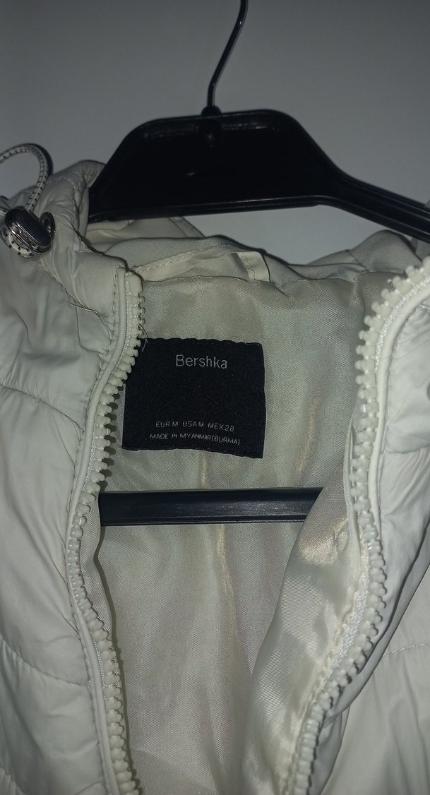 Beyaz Kapitone Kadın Mont - Görsel 3